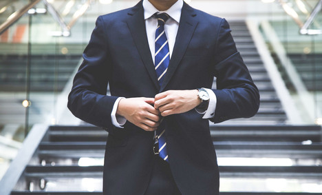 how to land job first impressions