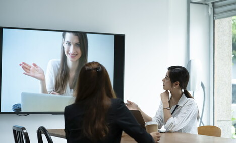 Skype（スカイプ）面接に適切な場所選びと、受ける際の注意点